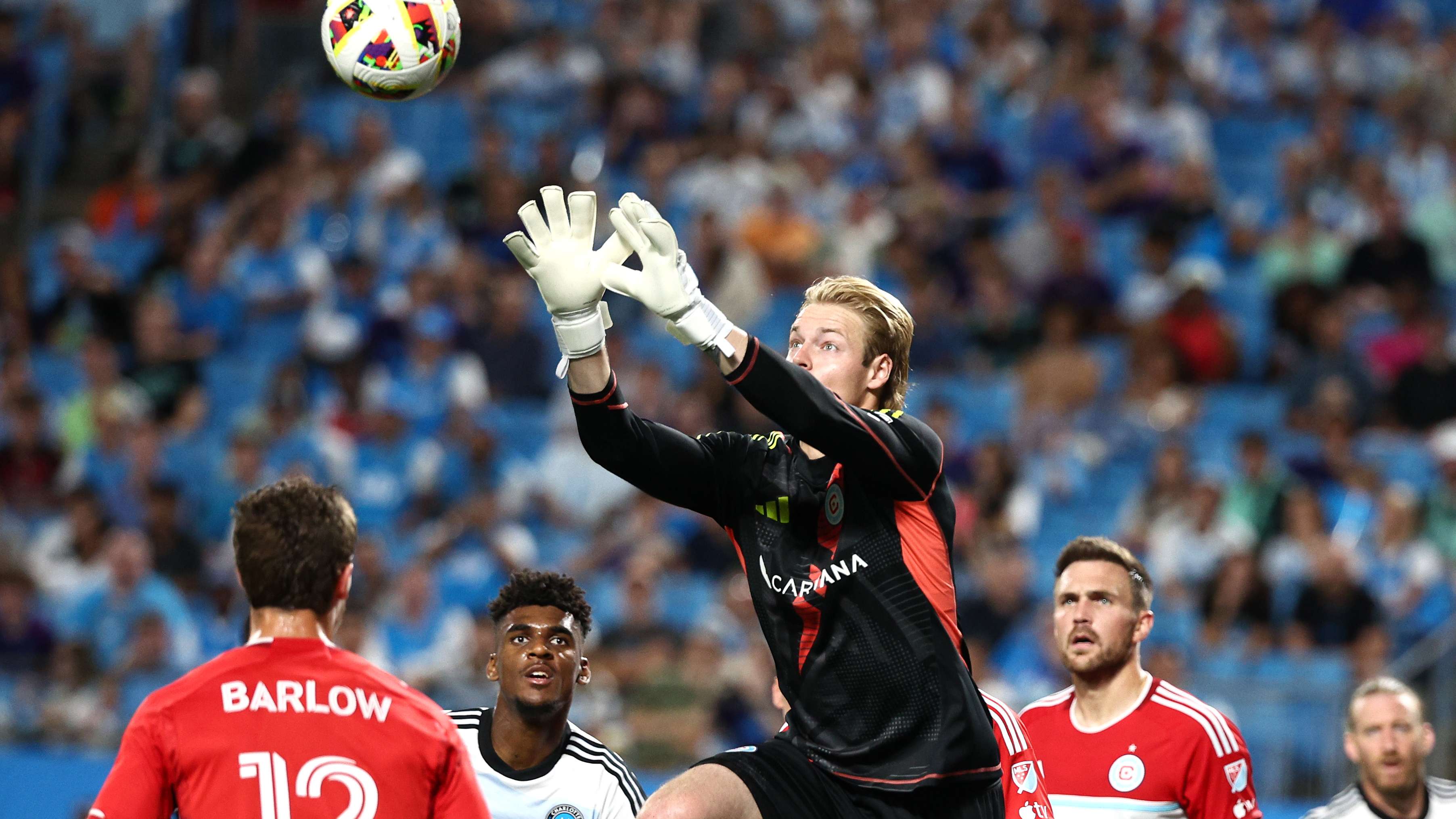 竞争激烈的 竞争激烈的