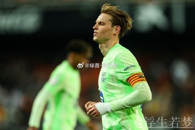 德容对经纪人失望，决定结束合作关系